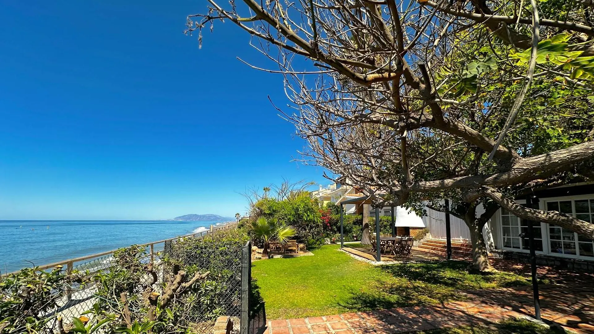Villa Alboran Beachfront 9Pax Torre de Benagalbοn